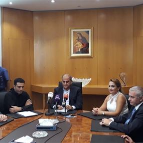 الخطيب: "يلي وصفنا بالعلوج ما شاف وزيرو اول شي؟"