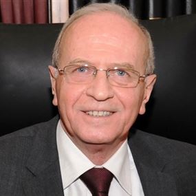 حمّود يطلب الاذن من حرب.. حمّود يطلب الاذن من حرب..