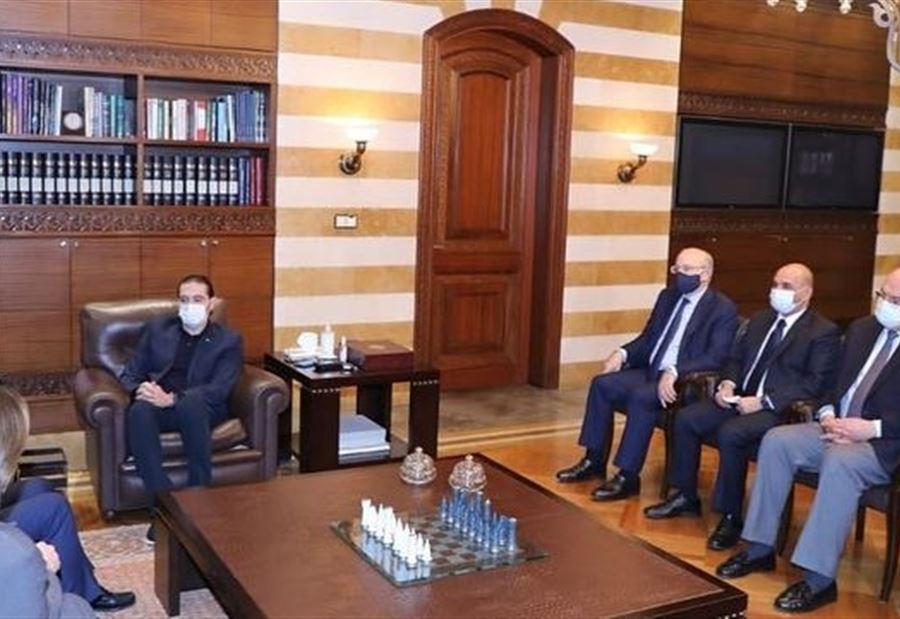 بالصور: هيل في بيت الوسط