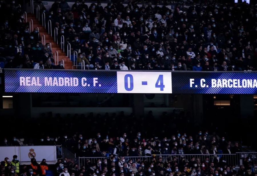 بعد الرباعية... حسابات التتويج بين ريال مدريد وبرشلونة معقّدة