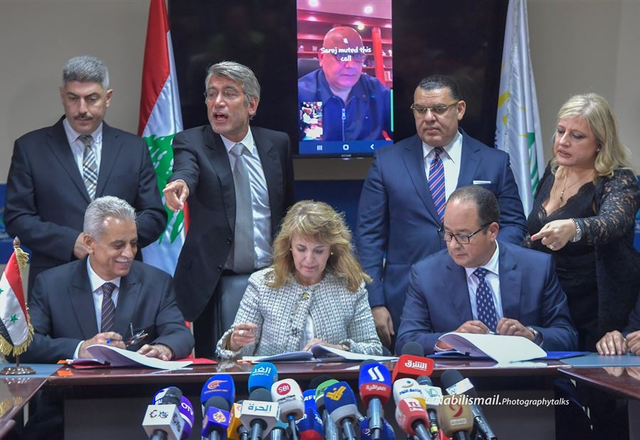 "إتفاقية الغاز... لا قيمة لها!"  "إتفاقية الغاز... لا قيمة لها!"