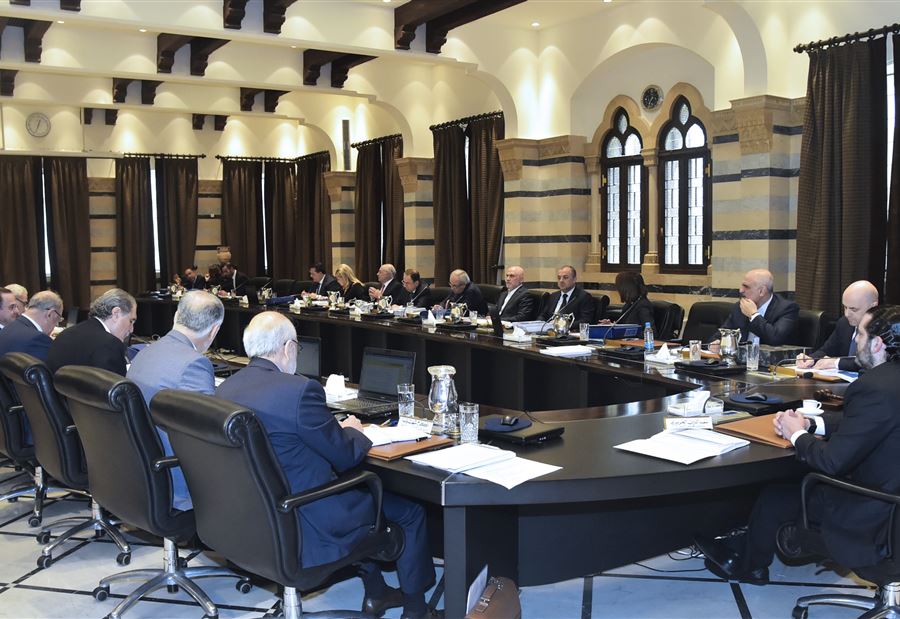 الدوران في الحلقة المفرغة