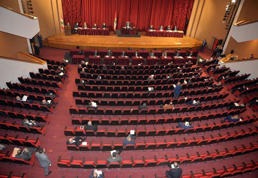 "ما عاد الكلام يَنفع"... نائب "متخوّف" من "فوضى عامة"!