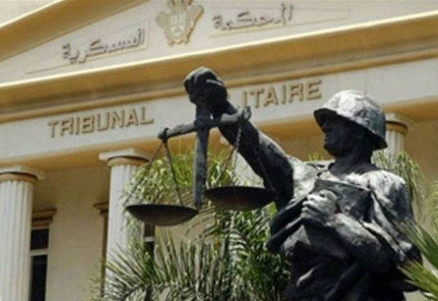 منصور يستمع إلى خمسة محامين في قضية الضباط