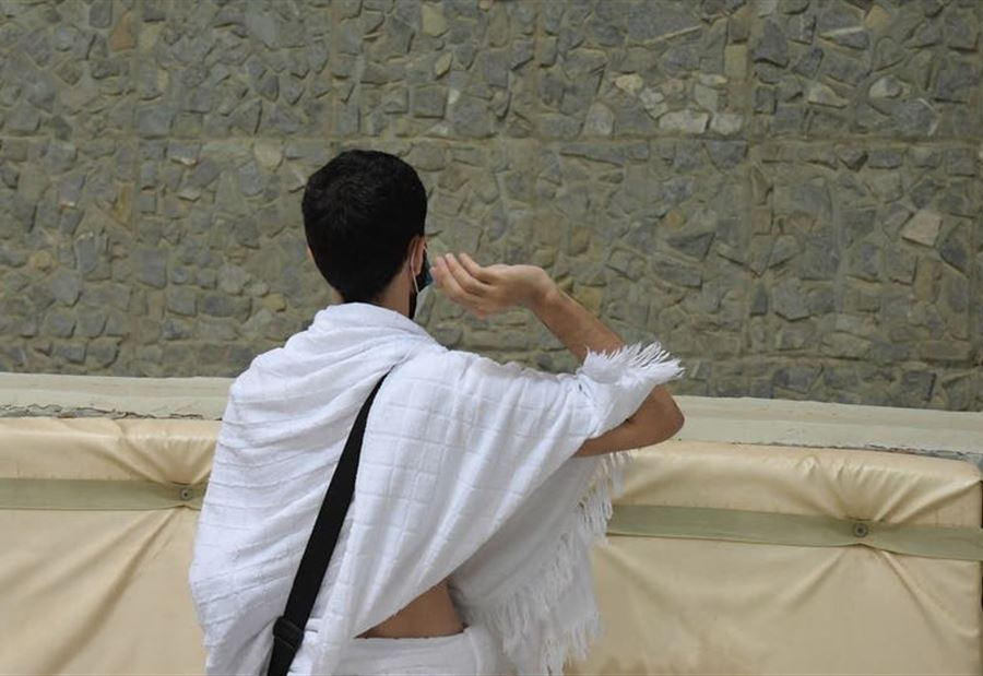 في ثاني أيام التشريق ... الحجاج يواصلون رمي الجمرات  في ثاني أيام التشريق ... الحجاج يواصلون رمي الجمرات