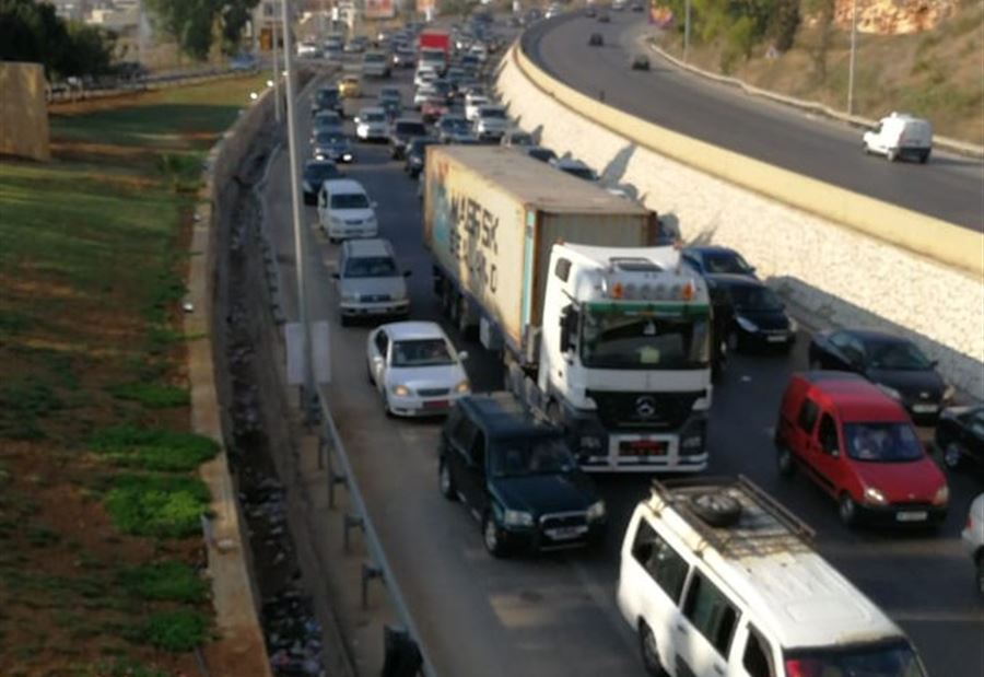 قتيل بحادث تصادم على اوتوستراد الجية 