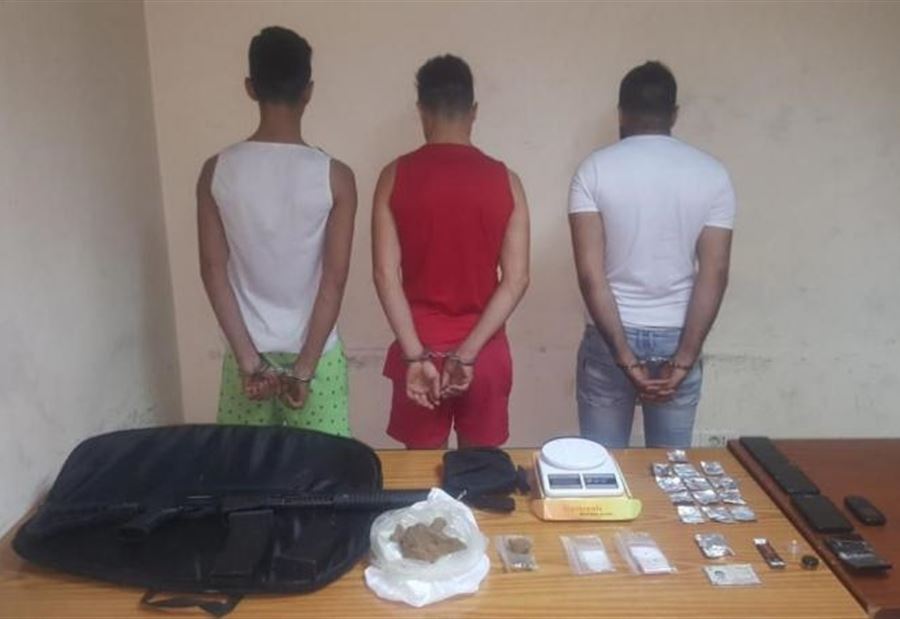 "المعلومات" تلقي القبض على 3 أشخاص خطيرين في النبعة