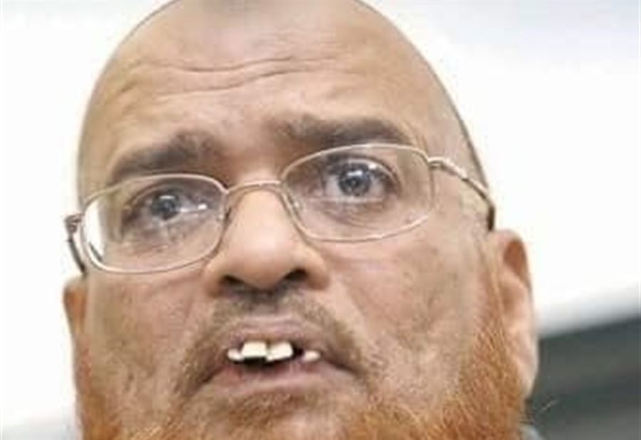 بالصورة: نجاة مفتي باكستان من محاولة اغتيال