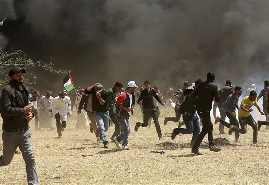 مقتل فلسطيني وإصابة 156 خلال مسيرات العودة شرق غزة