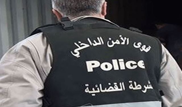 "الشرطة القضائية" توقف مطلوب بـ 21 مذكرة  في عاليه   "الشرطة القضائية" توقف مطلوب بـ 21 مذكرة  في عاليه
