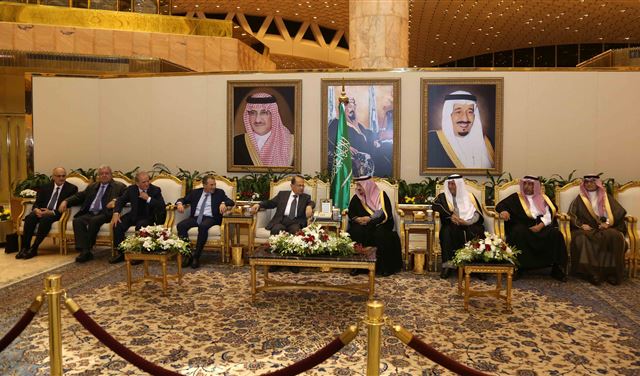 لقاءات الوفد الوزاري المرافق لعون مع نظرائهم السعوديين لقاءات الوفد الوزاري المرافق لعون مع نظرائهم السعوديين