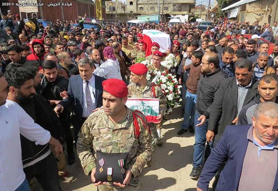 بالصور: الجيش يشيّع شهيد كمين الهرمل