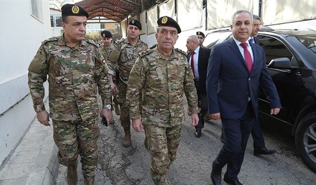 رئيس الأركان تفقد فروعا تابعة للاستخبارات وفوج الإشارة