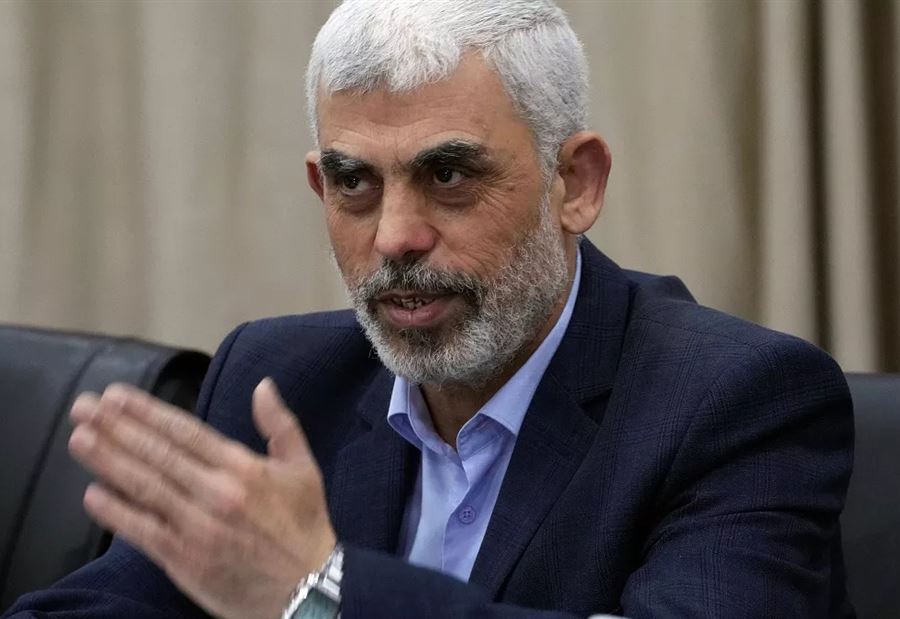 بخط يده... تعليمات من السنوار لمقاتلي حماس حول الأسرى الإسرائيليين بخط يده... تعليمات من السنوار لمقاتلي حماس حول الأسرى الإسرائيليين