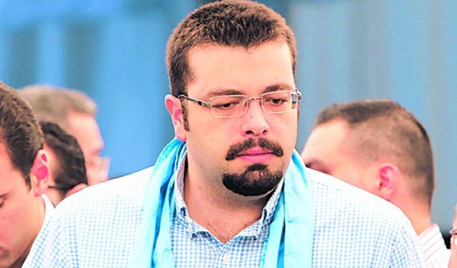 أحمد الحريري يستقيل؟ أحمد الحريري يستقيل؟