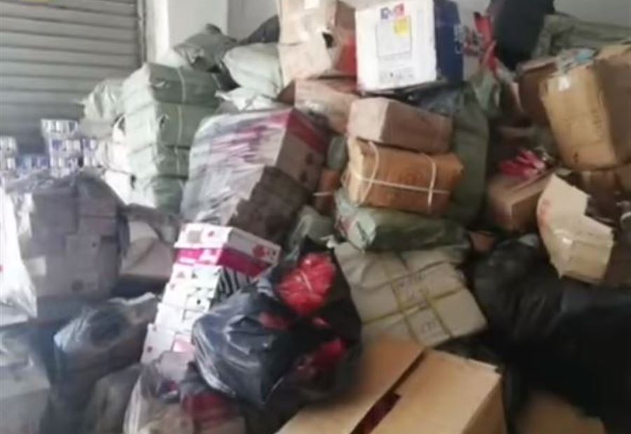 بالفيديو: ضبط مستودع أحذية مهربة في طرابلس 