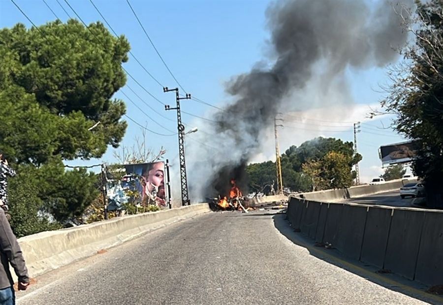 الجيش الإسرائيلي يستهدف سيارة على طريق الكحالة! (فيديو)