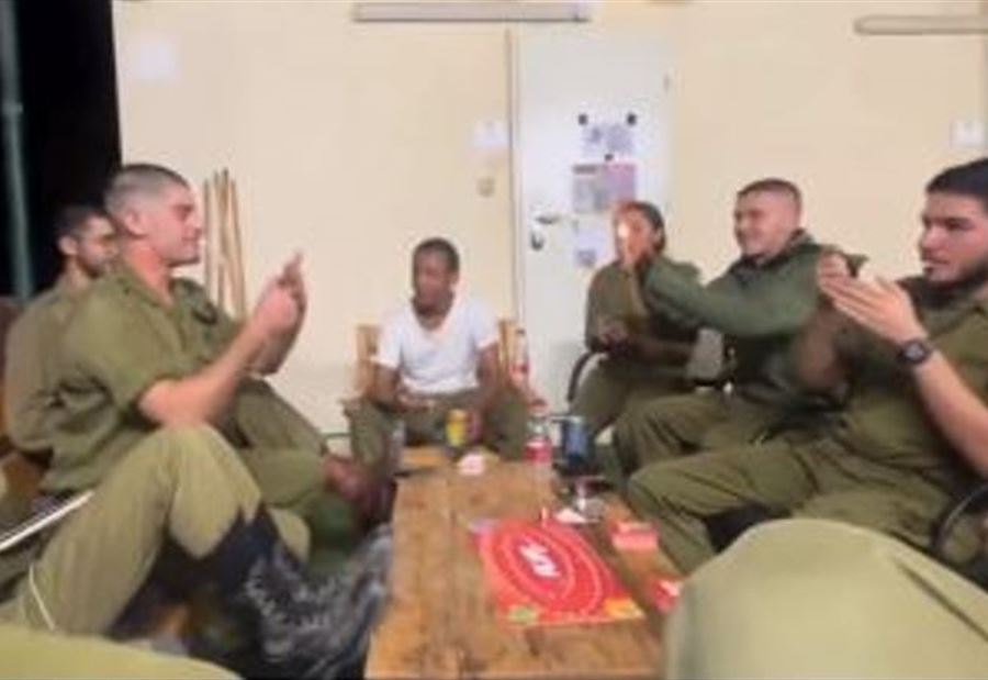 "تأهب السجائر"... مشهدٌ "غريب" للجيش الاسرائيلي يثير التفاعل!