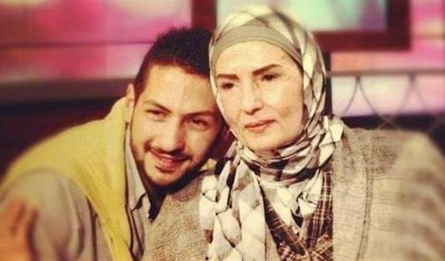 هذا ما كتبه الفنان الشاب عمرو سمير لوالدته قبل رحيله! هذا ما كتبه الفنان الشاب عمرو سمير لوالدته قبل رحيله!