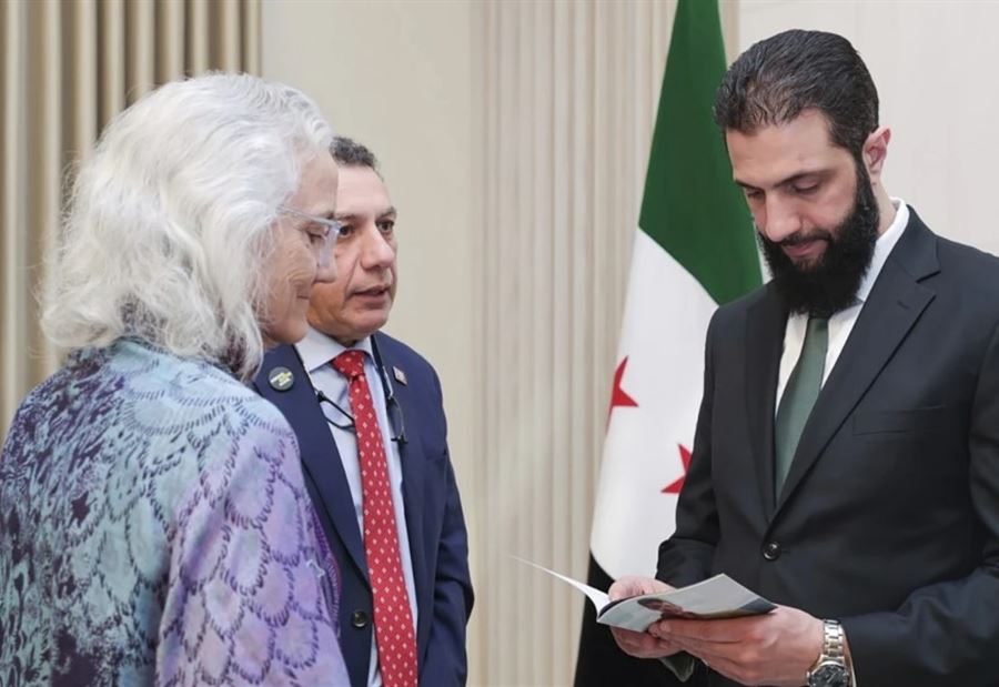 "ترامب تعهد بإعادته"... والدة أوستن تايس: اللقاء مع الشرع فاق التوقعات "ترامب تعهد بإعادته"... والدة أوستن تايس: اللقاء مع الشرع فاق التوقعات