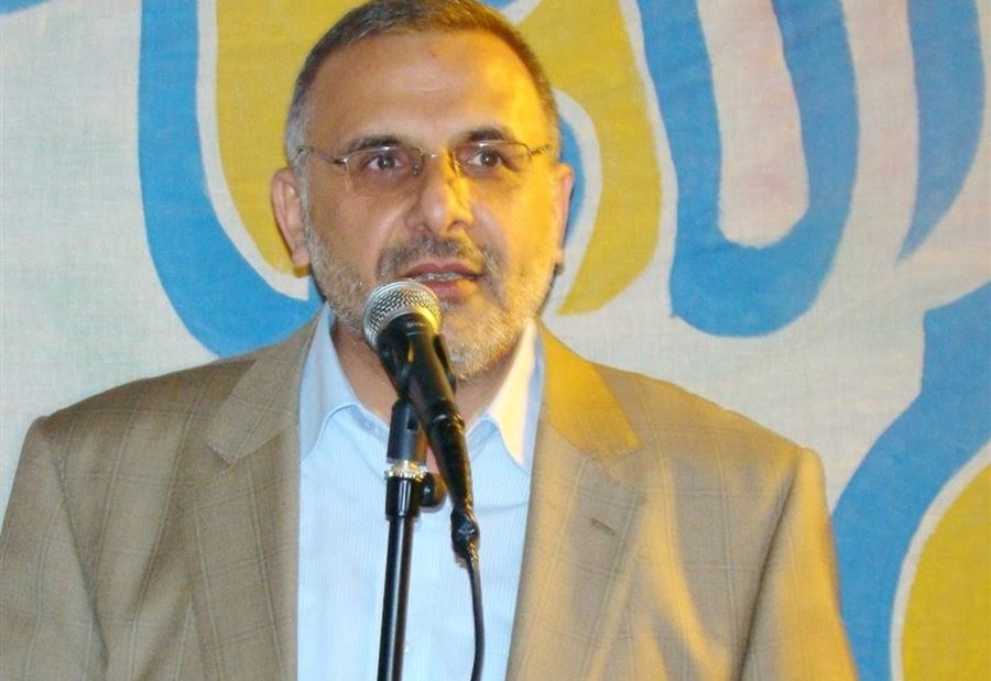 المقداد يدعو لشد الأحزمة