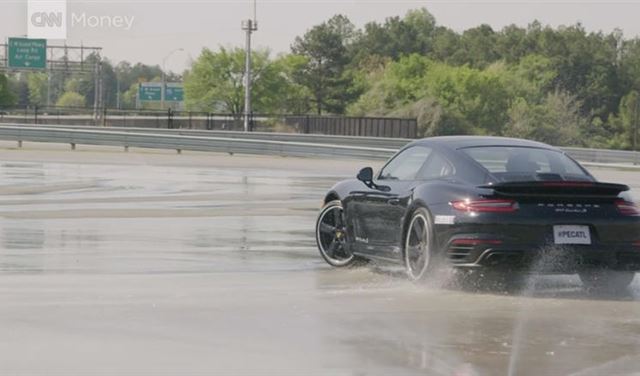 "بورشة" تطلق أقوى وأسرع 911.. إليكم مواصفاتها