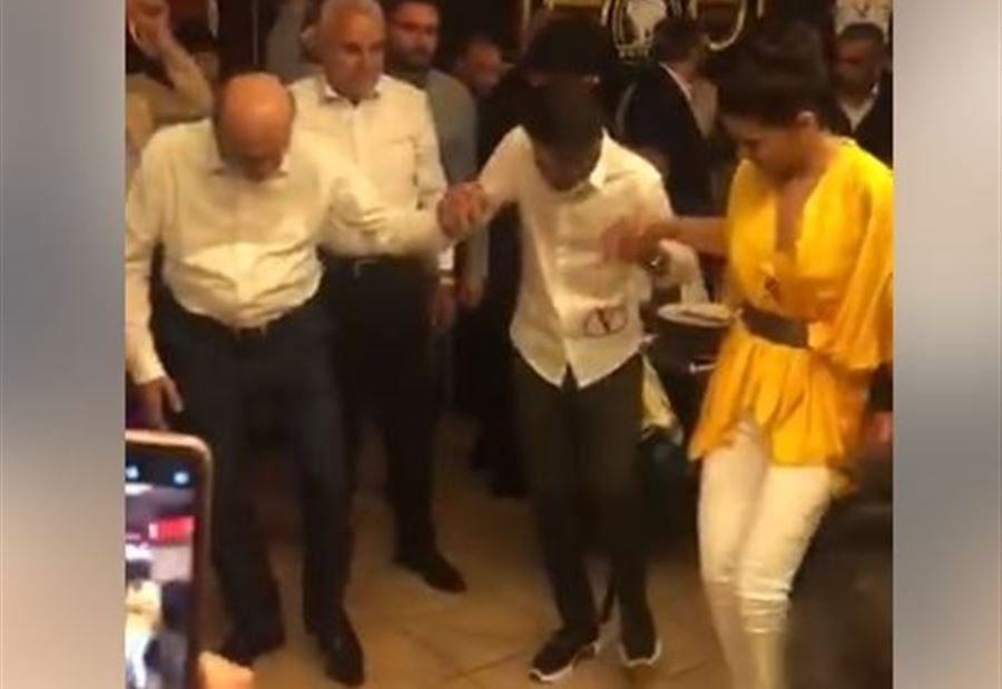 بالفيديو: جعجع ... ودبكة مع عباس جعفر 