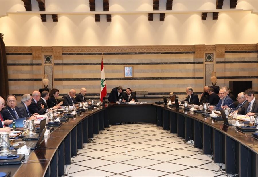 "أحد الوزراء يريد توريط رئيس الجمهورية"!
