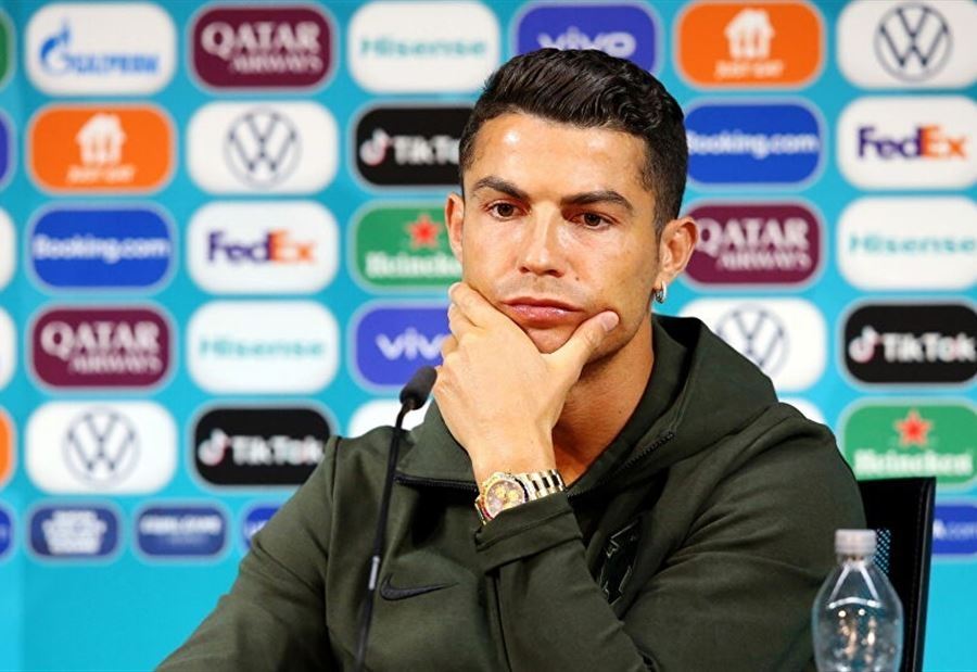 رونالدو يطلب "الجهاز السحري" من إيطاليا
