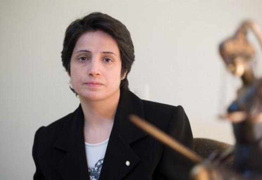 باريس تمنح "الملهمة الإيرانية" صفة مواطنة شرف