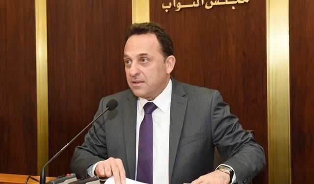 طور سركسيان: لعقد جلسة نهائية للحكومة لبت ازمة النفايات