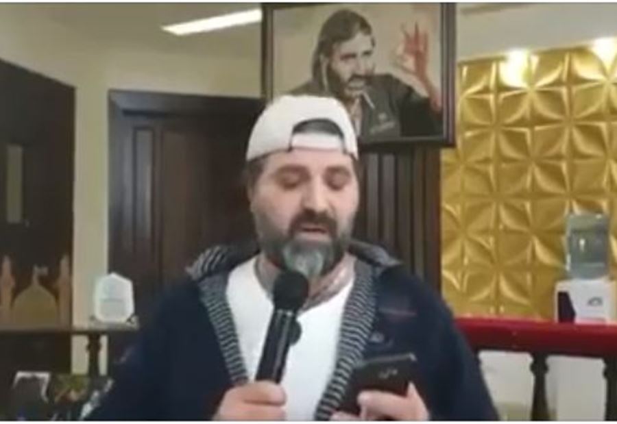 بالفيديو: نوح زعيتر يدعو الى التظاهر!