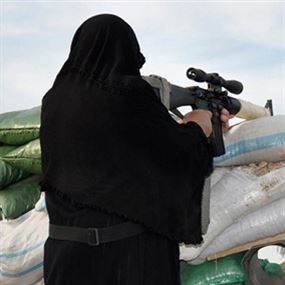 النساء في الخطوط الأمامية لداعش