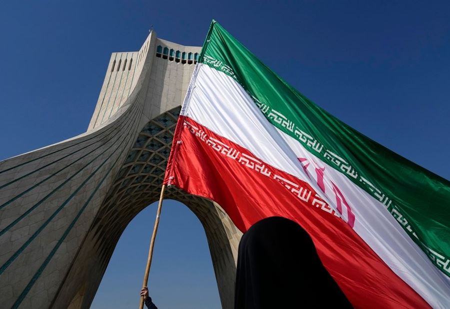 إيران ترد على قصف أميركا لصنعاء