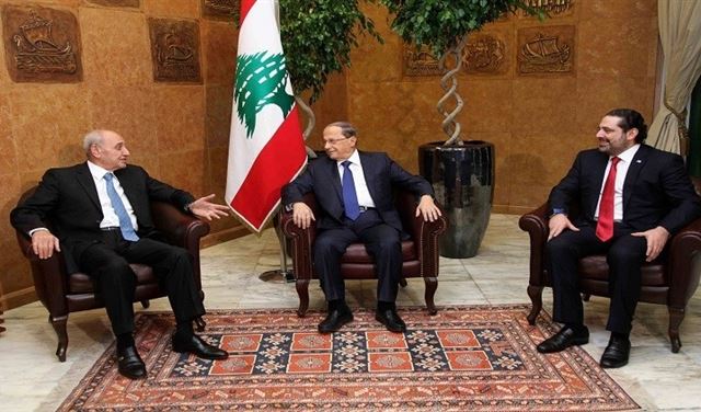 "تشاور وتفاؤل وترقّب"