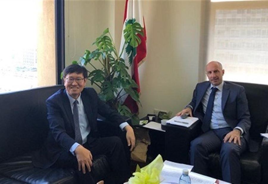 وزير البيئة يطلب الادعاء على صيّاد مخالف وزير البيئة يطلب الادعاء على صيّاد مخالف