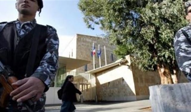بعد تحذيرات السفارات..  هكذا علّق مرجع عسكري! 