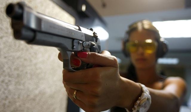 قرار هام لحاملي الأسلحة في لبنان!