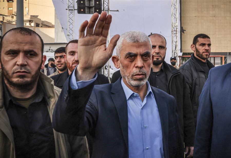 تجميد أمواله... السنوار على قائمة العقوبات الأوروبية