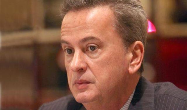 التجديد لسلامة.. للنقاش لا للقرار