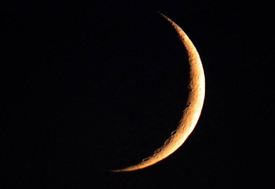باحث فلكي يحدد أول أيام شهر رمضان