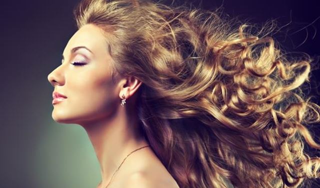 أطعمة تزيد من كثافة الشعر