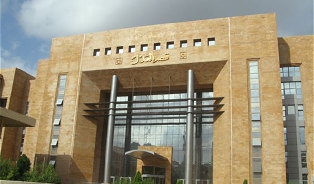 بعد الاعتداء على المحامين... النقابة تتحرّك