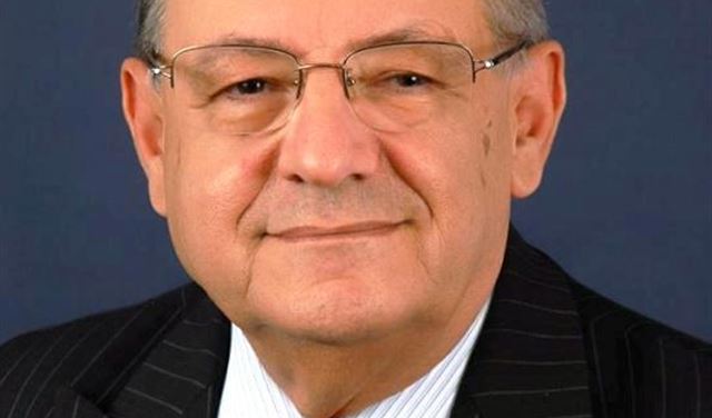 أبي نصر سأل عن حق المغتربين في مقاعد لنواب لهم أبي نصر سأل عن حق المغتربين في مقاعد لنواب لهم