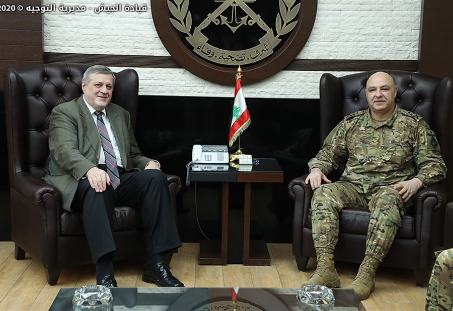 الأوضاع العامة بين كوبتش وقائد الجيش 