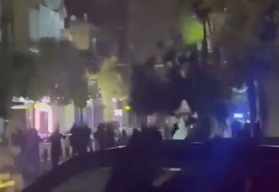 بالفيديو: إسرائيل تستهدف قرض الحسن في صيدا 