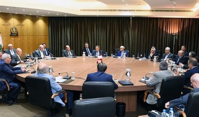 جلسات الحوار "الخرطوشة الأخيرة" للولوج الى حلول
