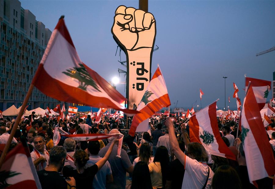 قيادة الثورة قيادة الثورة