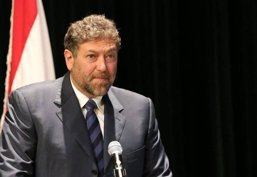 "كل الفخر والاعتزاز"... افرام يبارك لـ أمين معلوف
