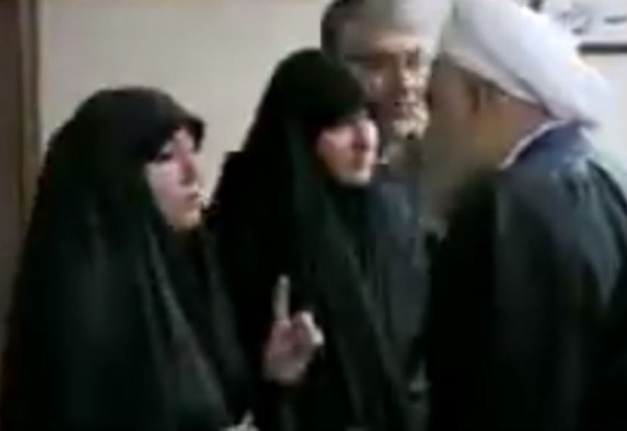 بالفيديو: ابنة سليماني تسأل روحاني "من سينتقم لوالدي؟".. والأخير يرد